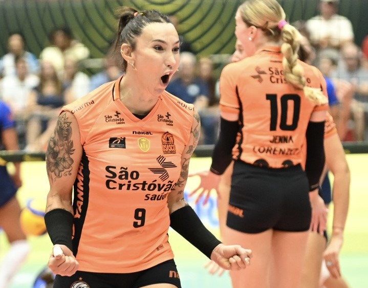 Tifanny durante a final da Copa Brasil de vôlei