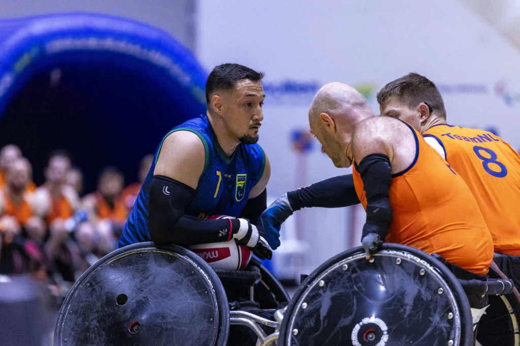 Brasil estreia com derrota no Mundial de rúgbi em cadeira de rodas no CT Paralímpico