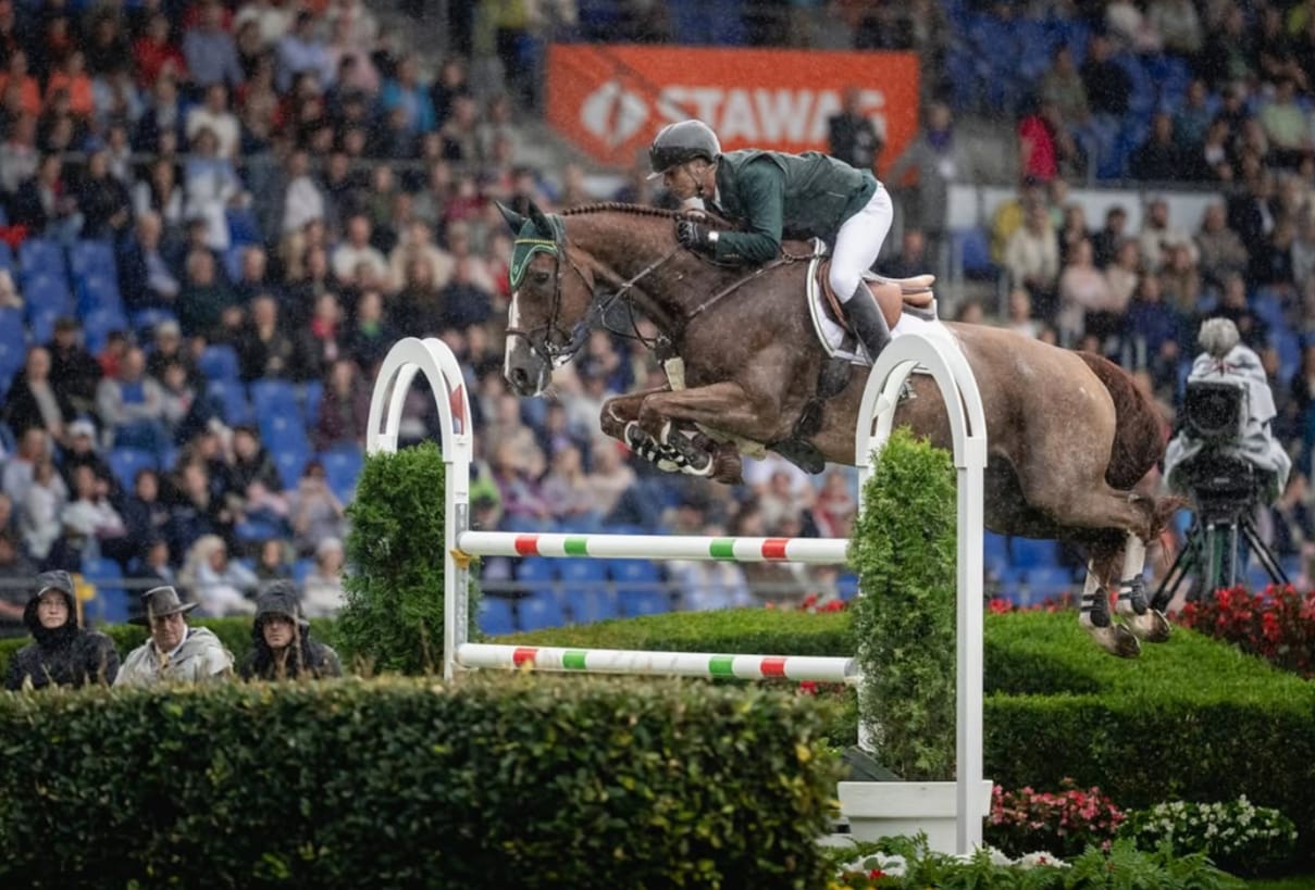 Brasileiros iniciam disputas nas provas de saltos no Mundial de hipismo