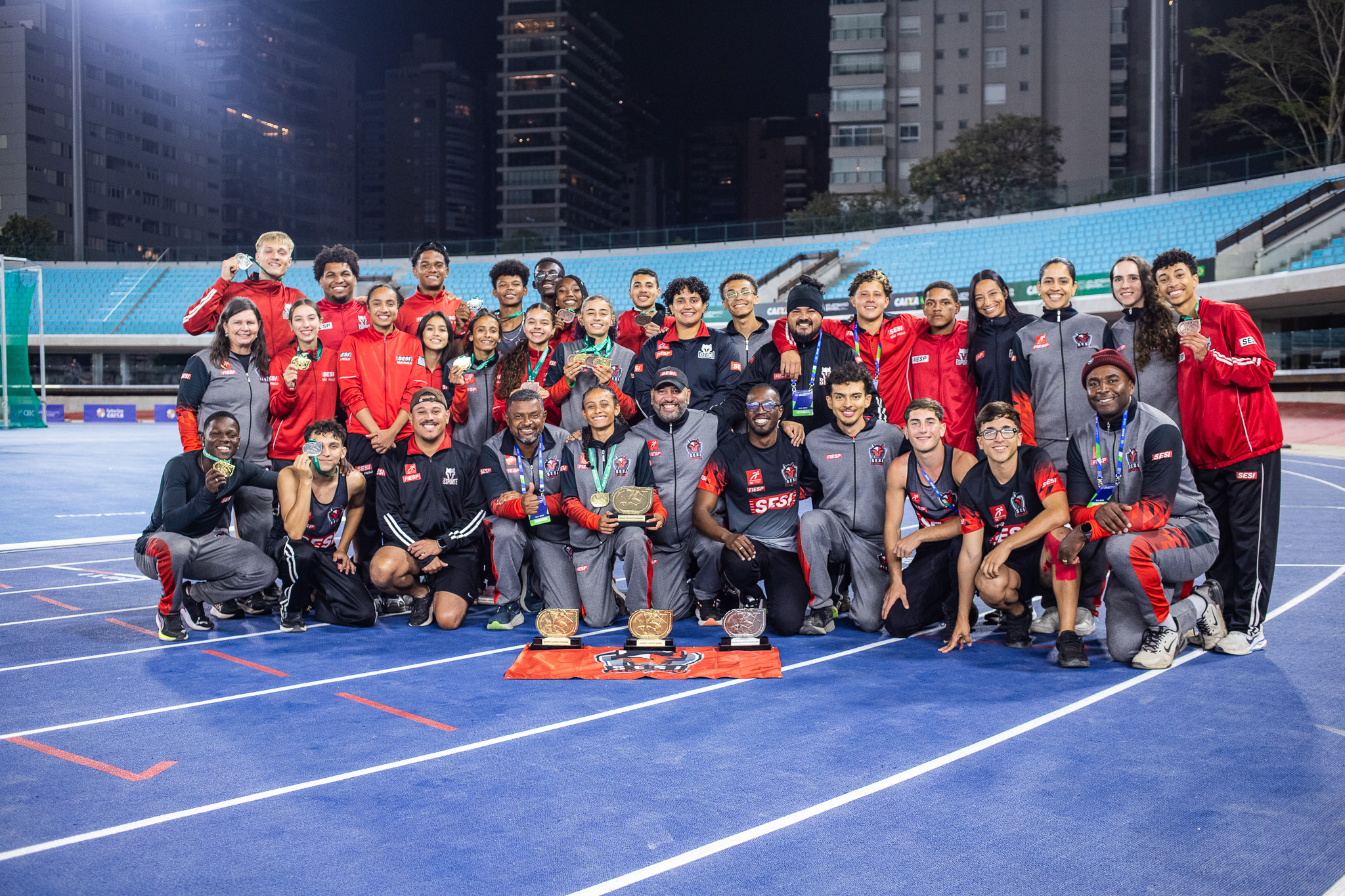 Sesi-SP conquista o título do Campeonato Brasileiro Sub-18 no Ibirapuera