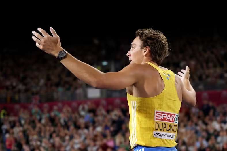 Recordista mundial no salto com vara, Armand Duplantis lança música hino para o Ultimate Championship de atletismo