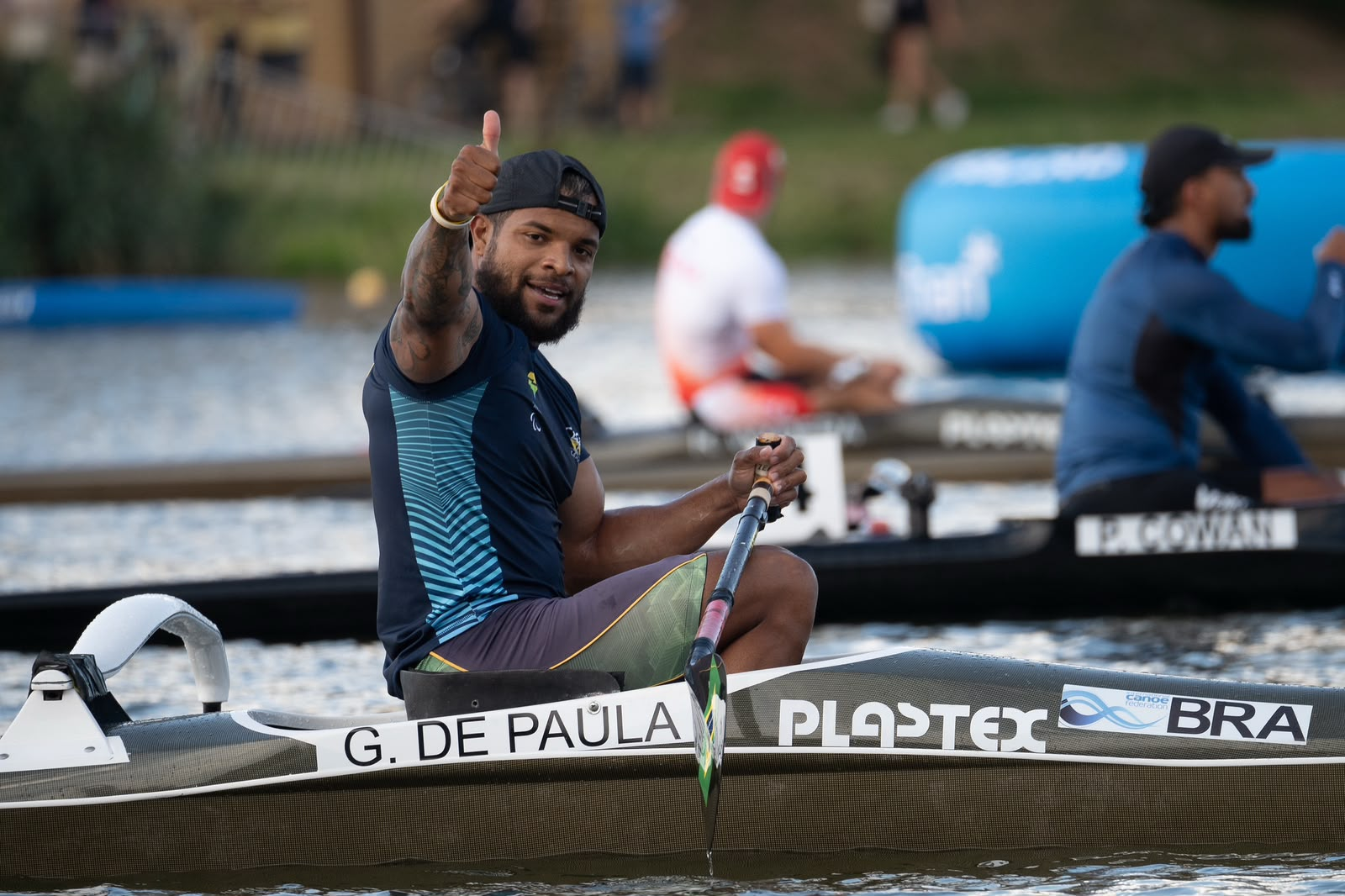 Brasileiros avançam para quatro finais no primeiro dia de Mundial de paracanoagem