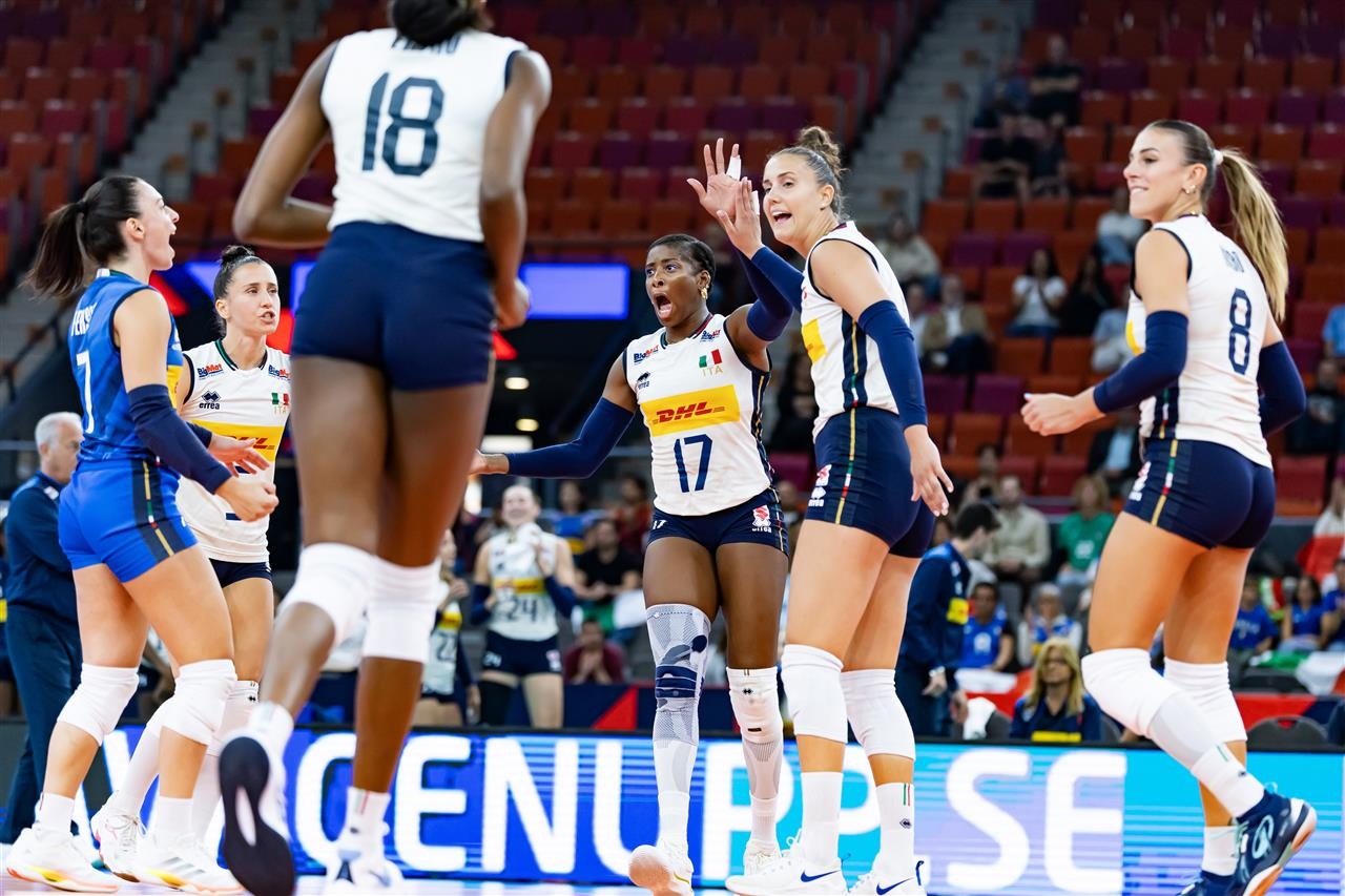 Itália fecha primeira fase do Europeu de vôlei feminino invicta