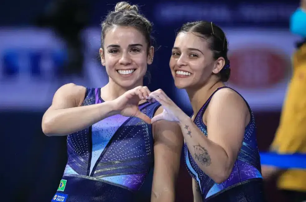 Camila e Alice na Copa do Mundo de Trampolim em 2023