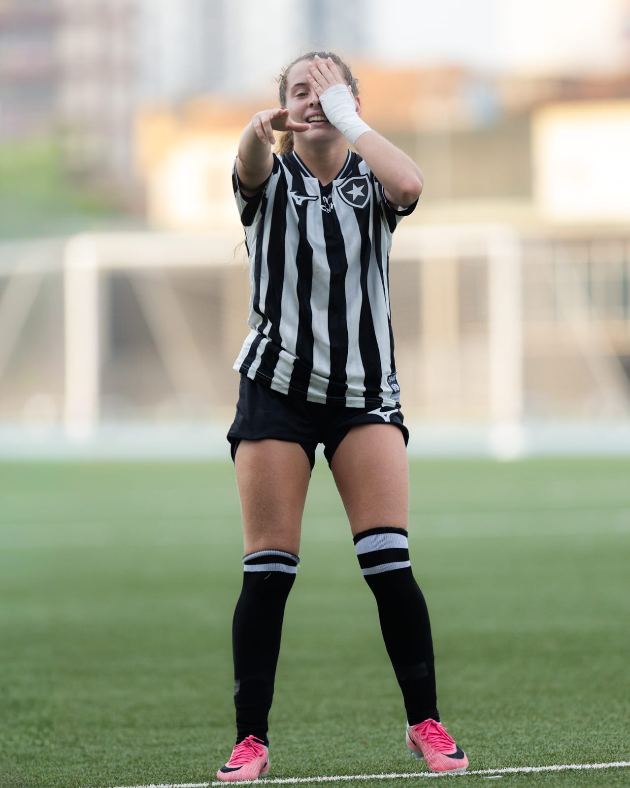 Com Bya Fernandes em destaque, Botafogo vence Flamengo pelo Carioca Sub-20 Feminino
