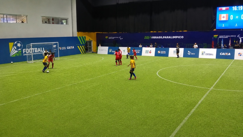 Brasil vence Canadá por 7 a 0 na estreia da Copa América feminina de futebol de cegos
