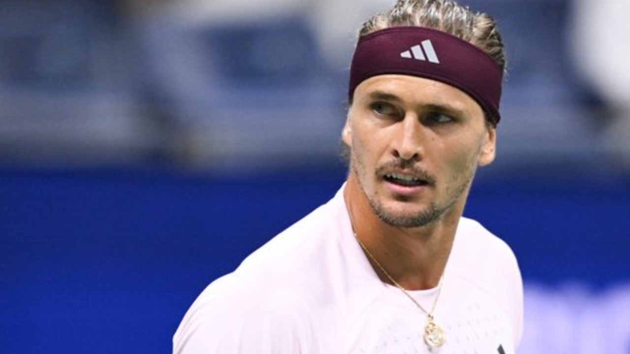 Alexander Zverev segue vivo no US Open 2026.