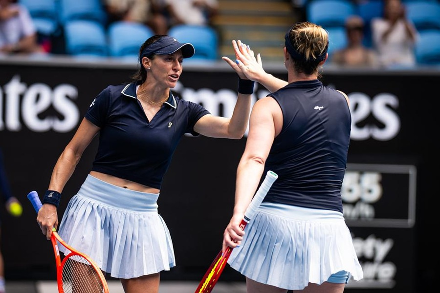 Luisa Stefani avança às quartas do US Open com "pneu" ao lado de Gaby Dabrowski