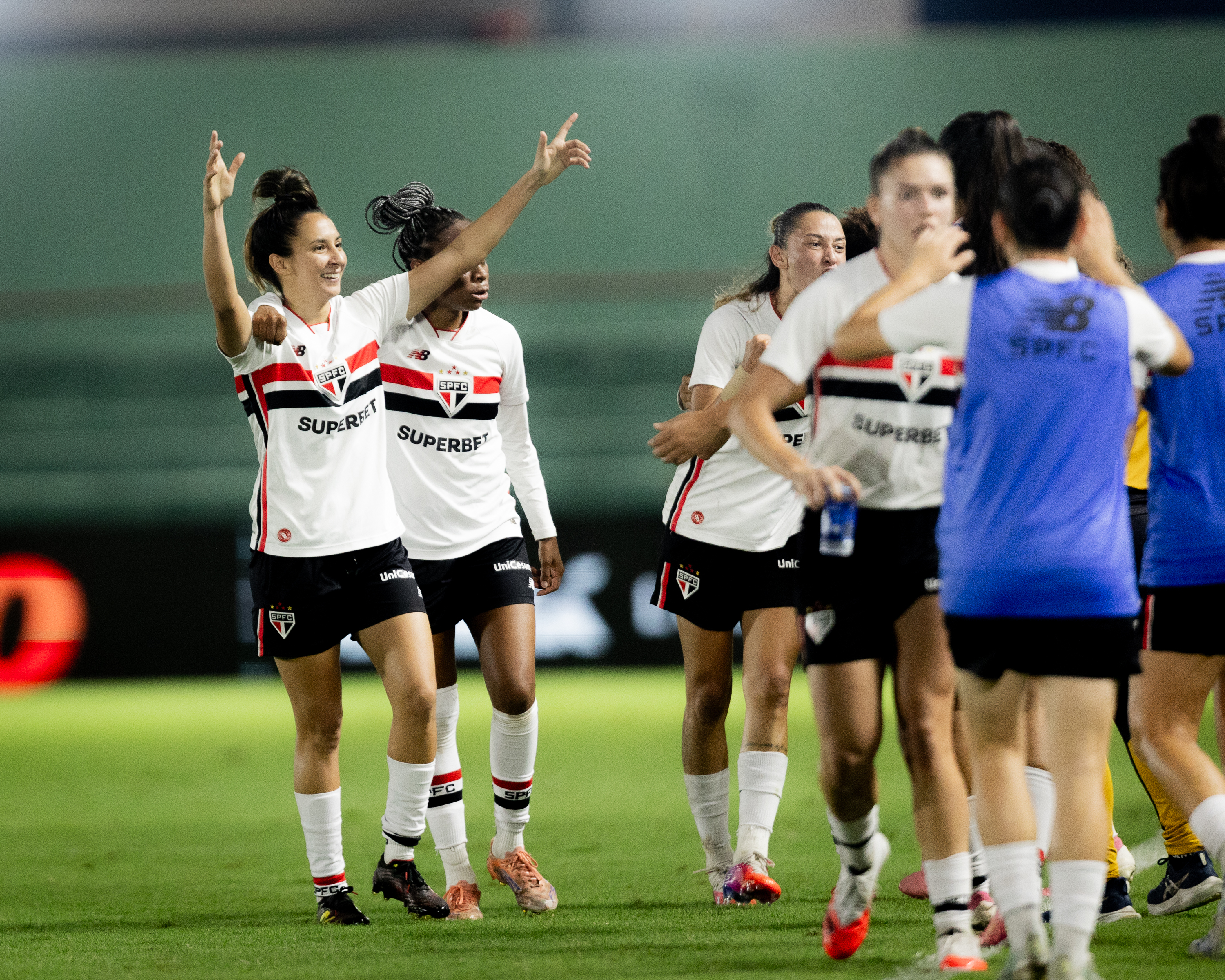 São Paulo supera pressão rubro negra, busca virada no Rio e abre vantagem na semifinal do Brasileirão Feminino