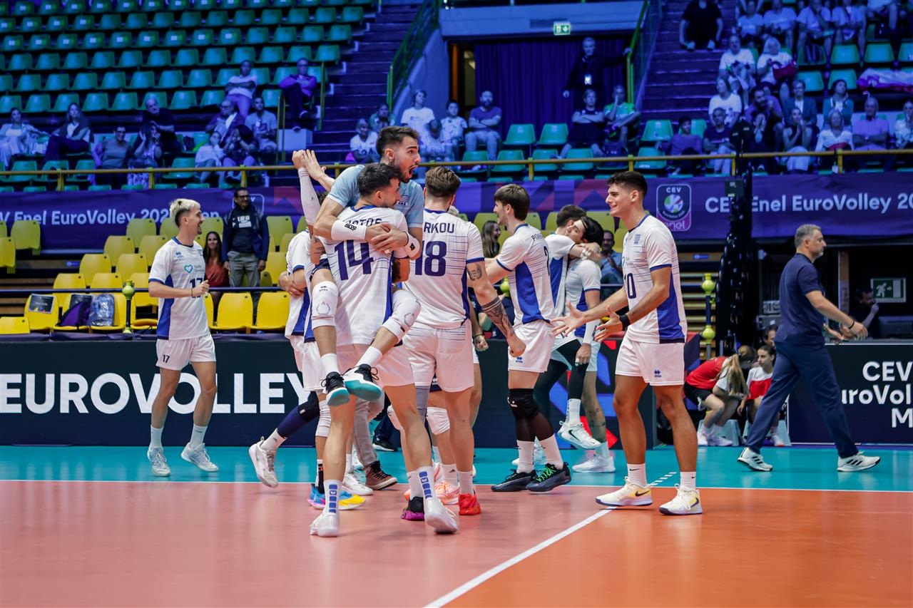 Grécia apronta a primeira zebra do Europeu de vôlei masculino