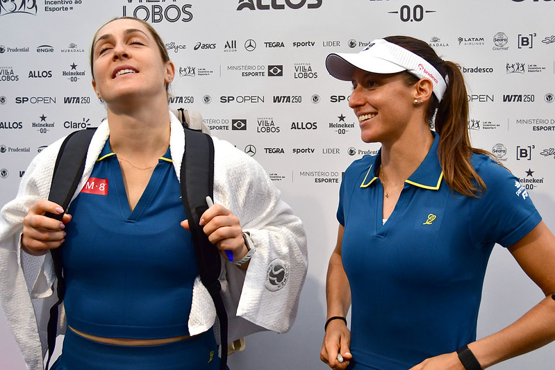 Dabrowski/Stefani na zona mista.