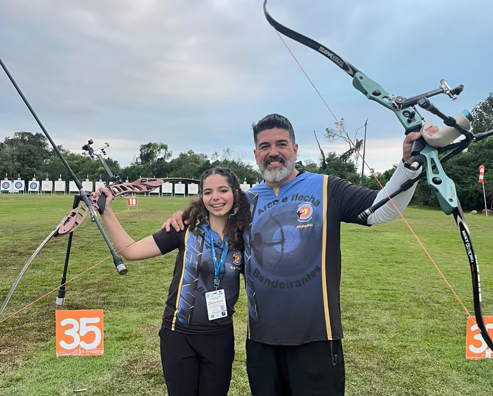 Pais e filhas competem em duplas mistas no Brasileiro Outdoor Open de Tiro com Arco