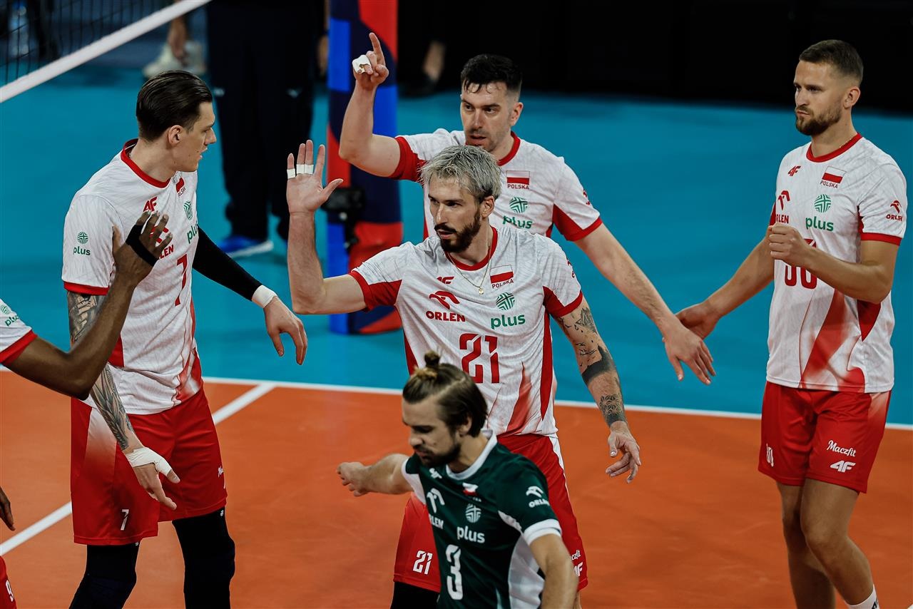 Polônia atropela e chega as quartas de final do Europeu masculino de vôlei