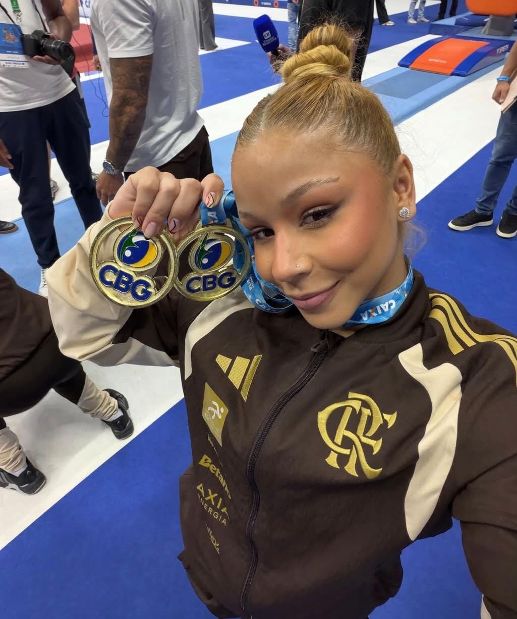 Flávia Saraiva conquista prata no solo na Copa do Mundo de Ginástica Artística