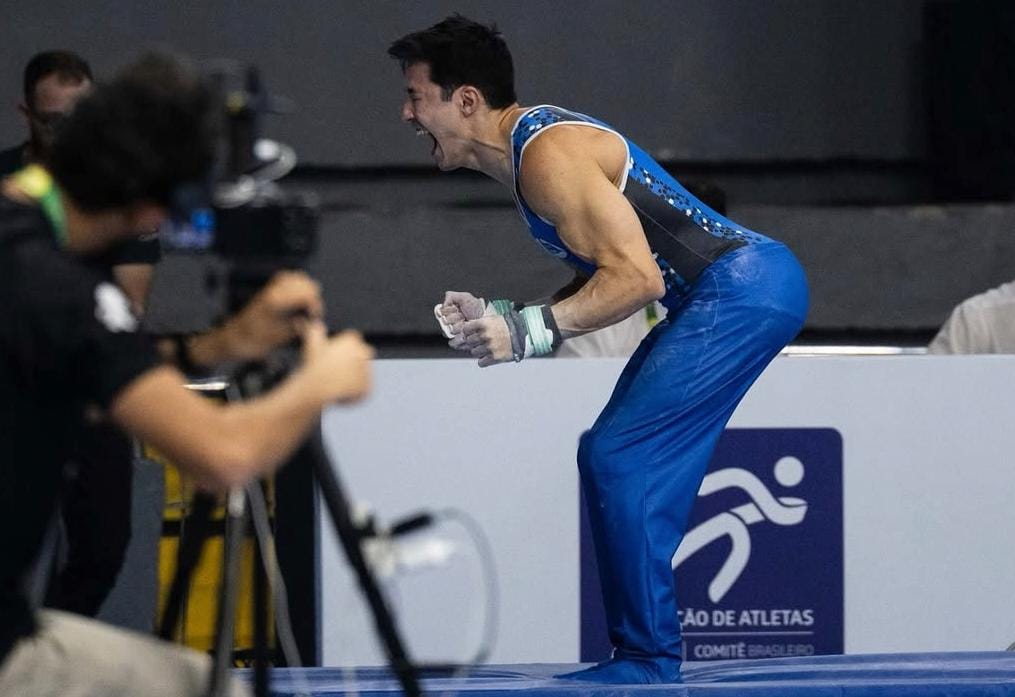 Arthur Nory vence na Barra Fixa na Copa do Mundo de Ginástica Artística