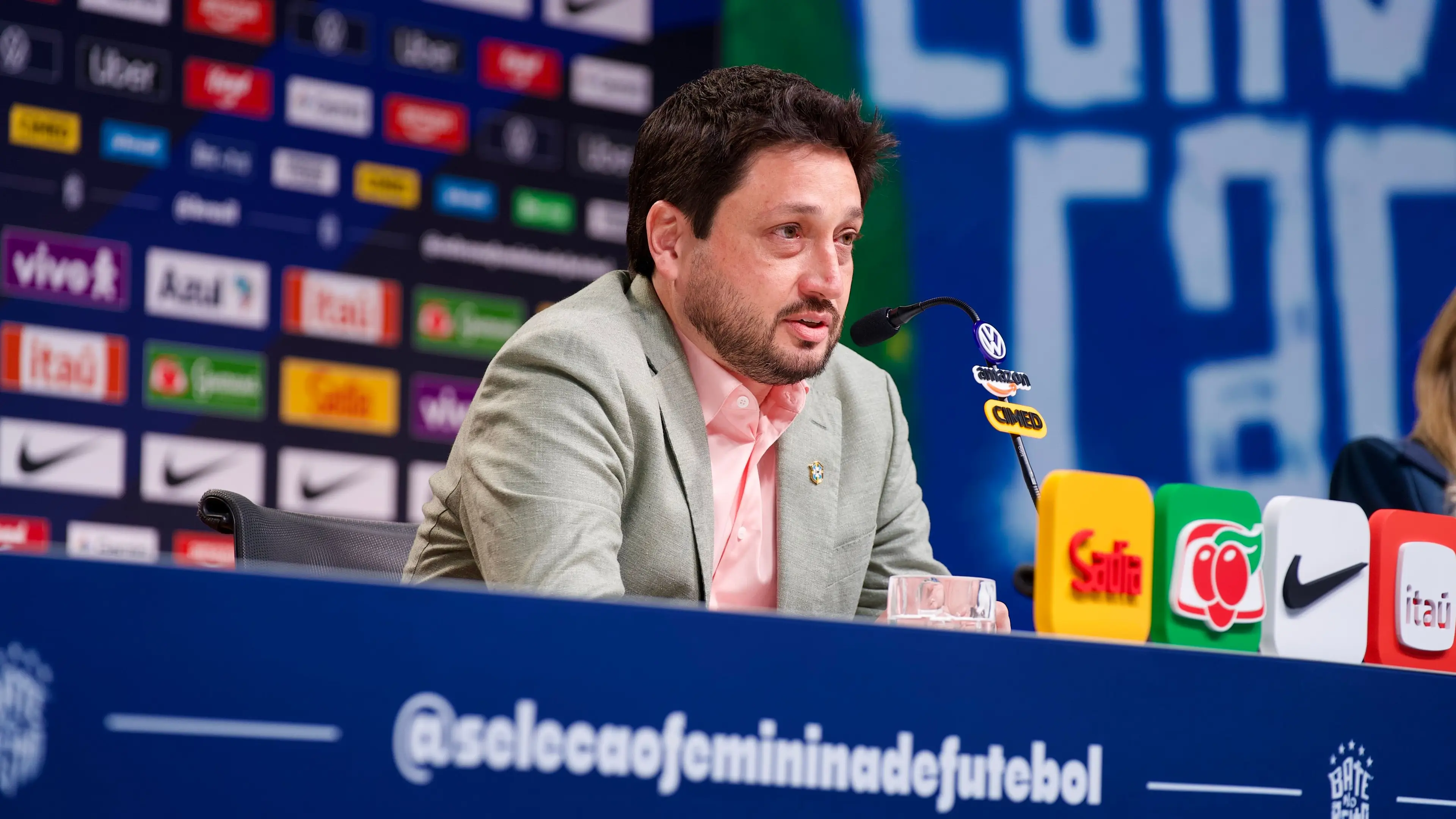 Arthur Elias define convocação para amistosos da Seleção Brasileira contra a Argentina