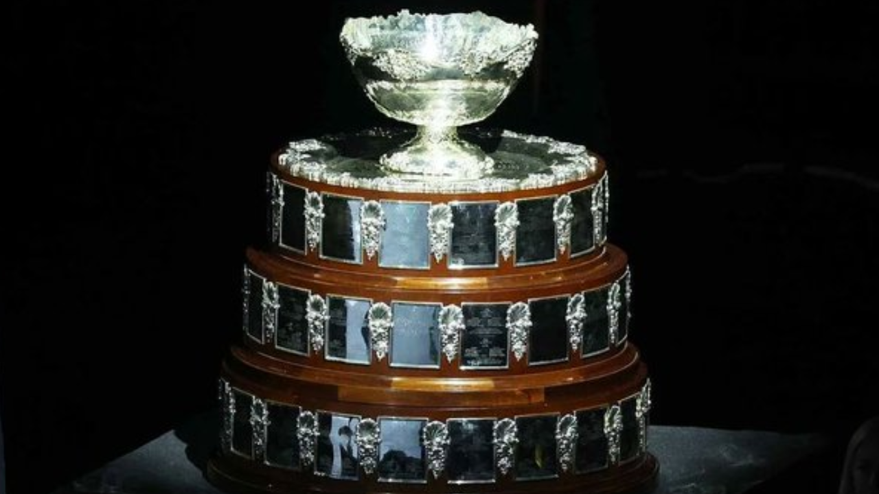 Troféu da Copa Davis.