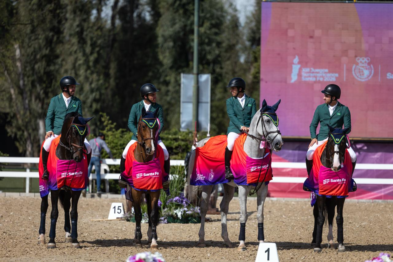 Brasil é campeão por equipes do hipismo saltos dos Jogos Sul-Americanos