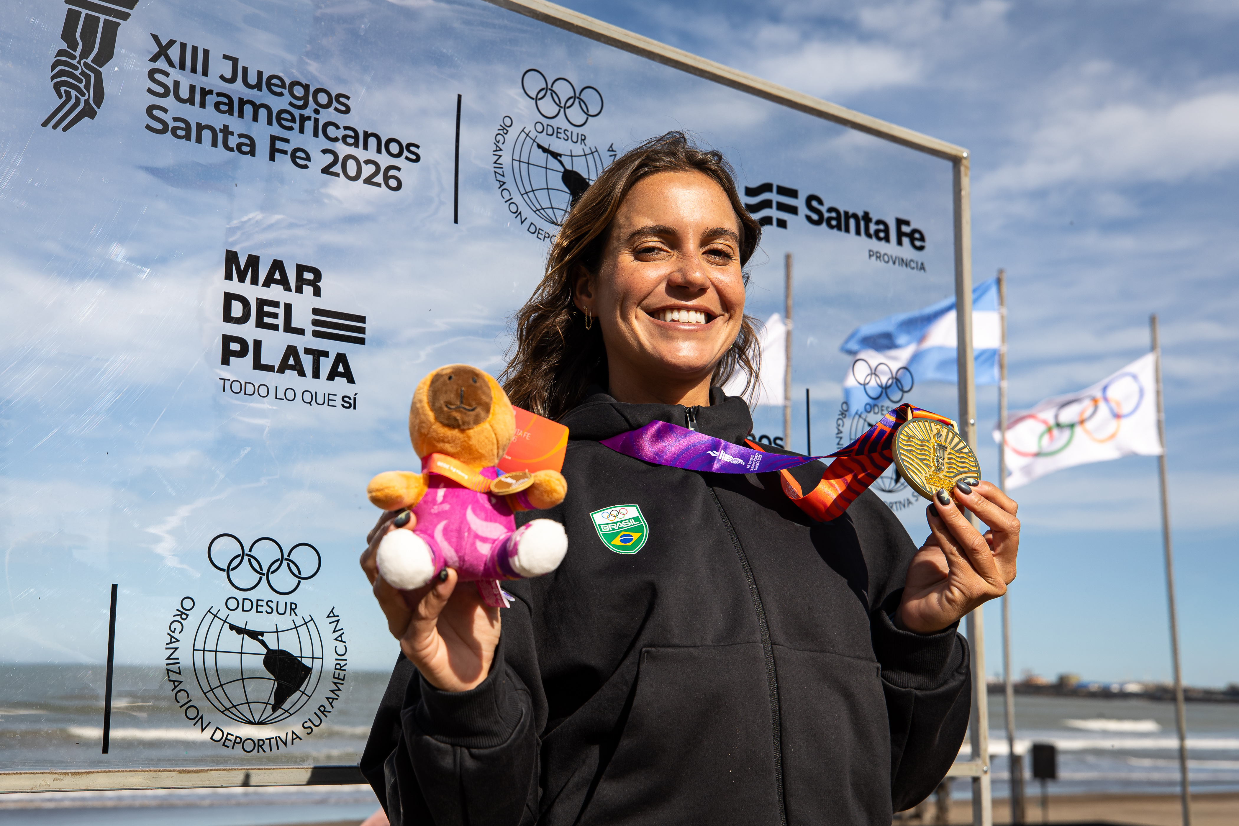 Chloe Calmon brilha no longboard e Silvana é bronze na pranchinha nos Jogos Sul-Americanos