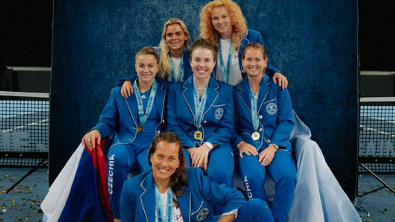 Equipe da República Tcheca após título da Billie Jean King Cup 2026.