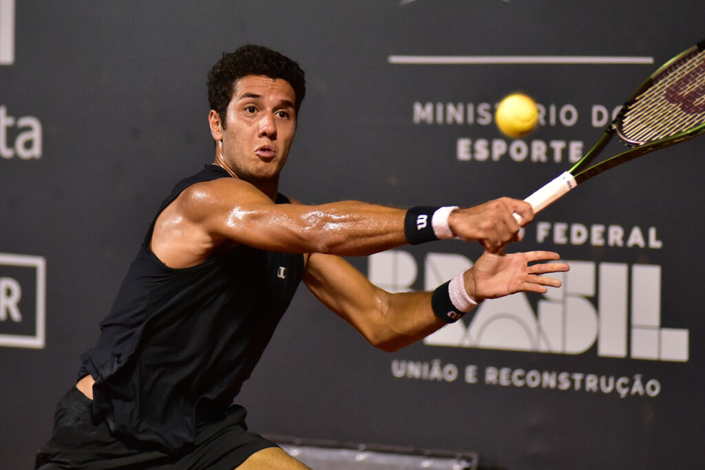 Mateus Alves derrota Pedro Sakamoto em final brasileira e vence M15 Curitiba
