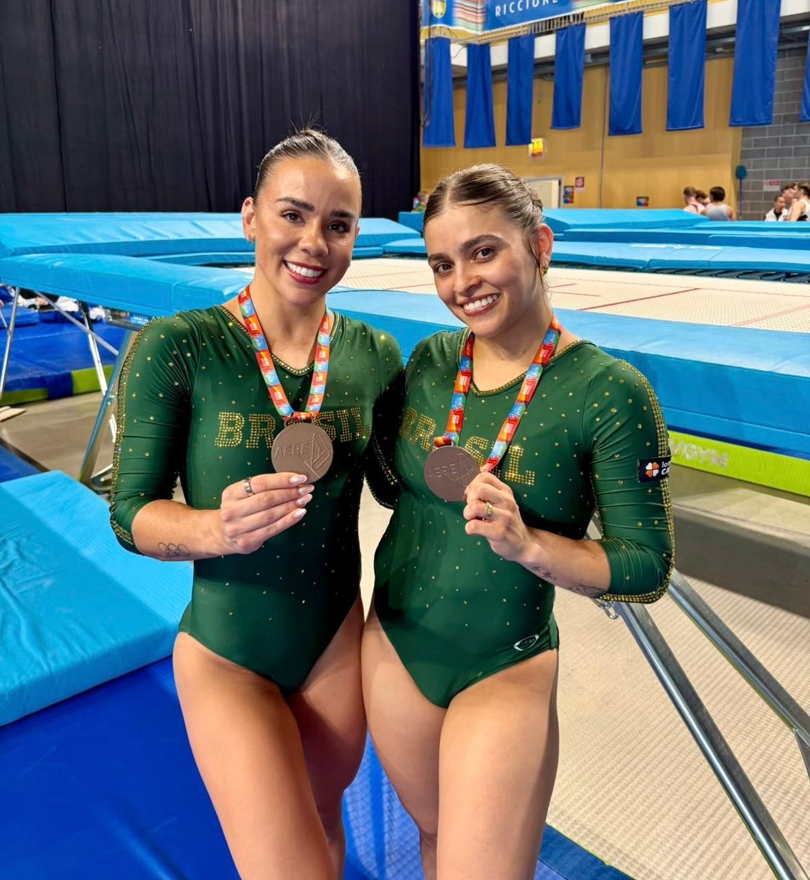 Alice Gomes e Camilla Lopes conquistam o bronze na etapa de Riccione da Copa do Mundo de Ginástica de Trampolim