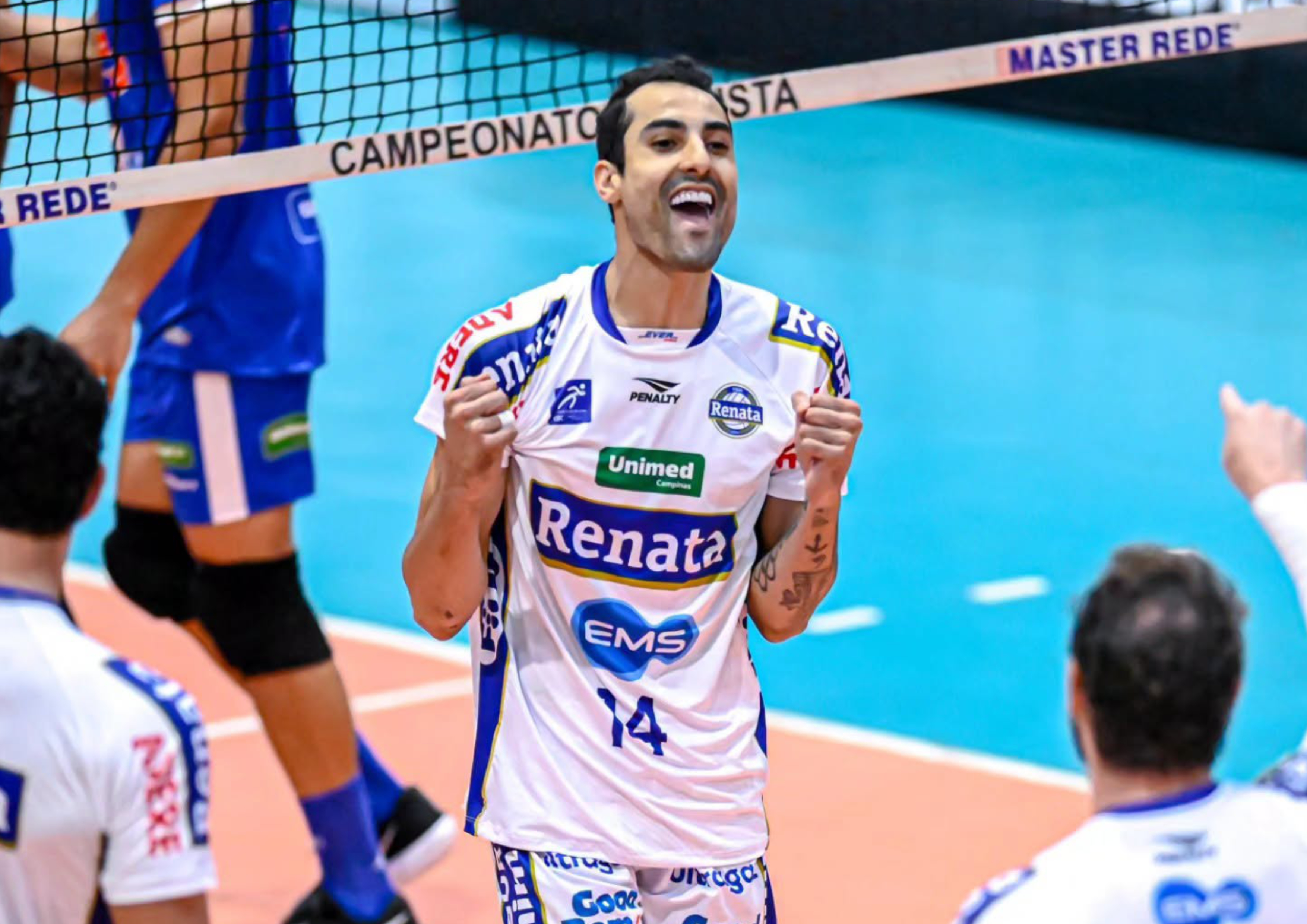 Douglas Souza esclarece ausência no Sul-Americano de Vôlei: "Eu casei"