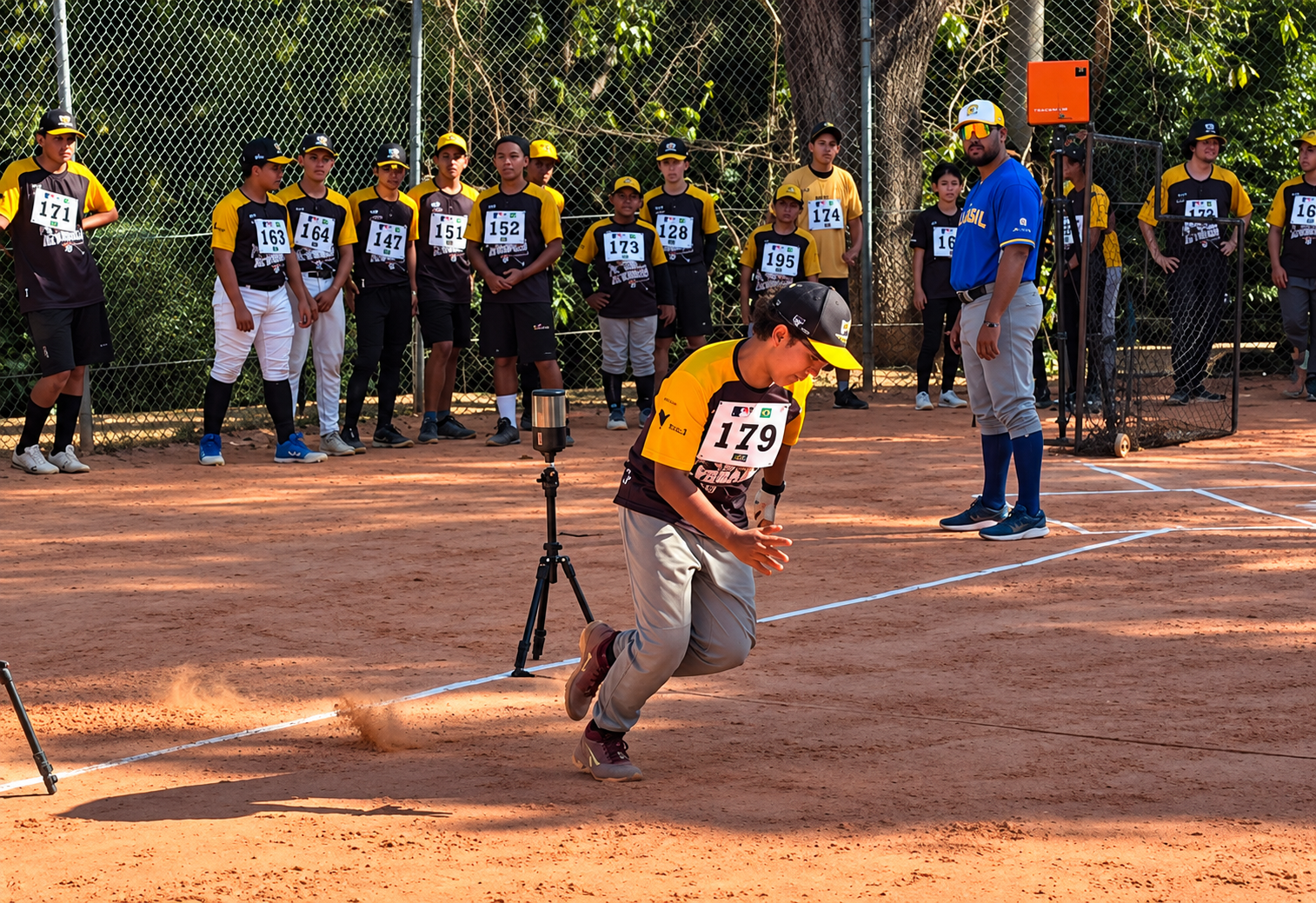 MLB Brasil e CBBS realizam clínica e peneiras para jovens talentos no Rio de Janeiro