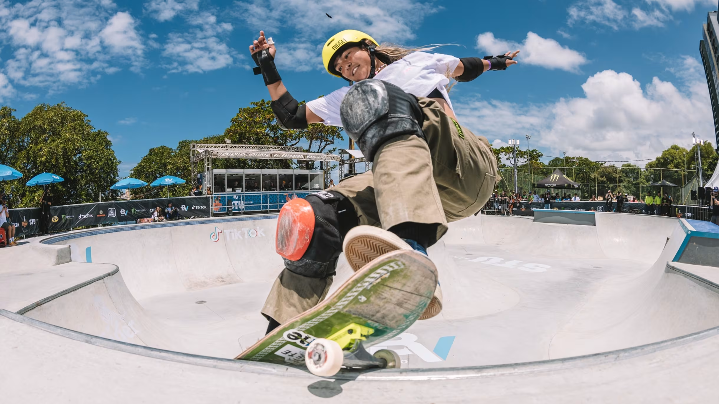 Raicca Ventura e Fernanda Tonissi avançam à semifinal do Mundial de skate