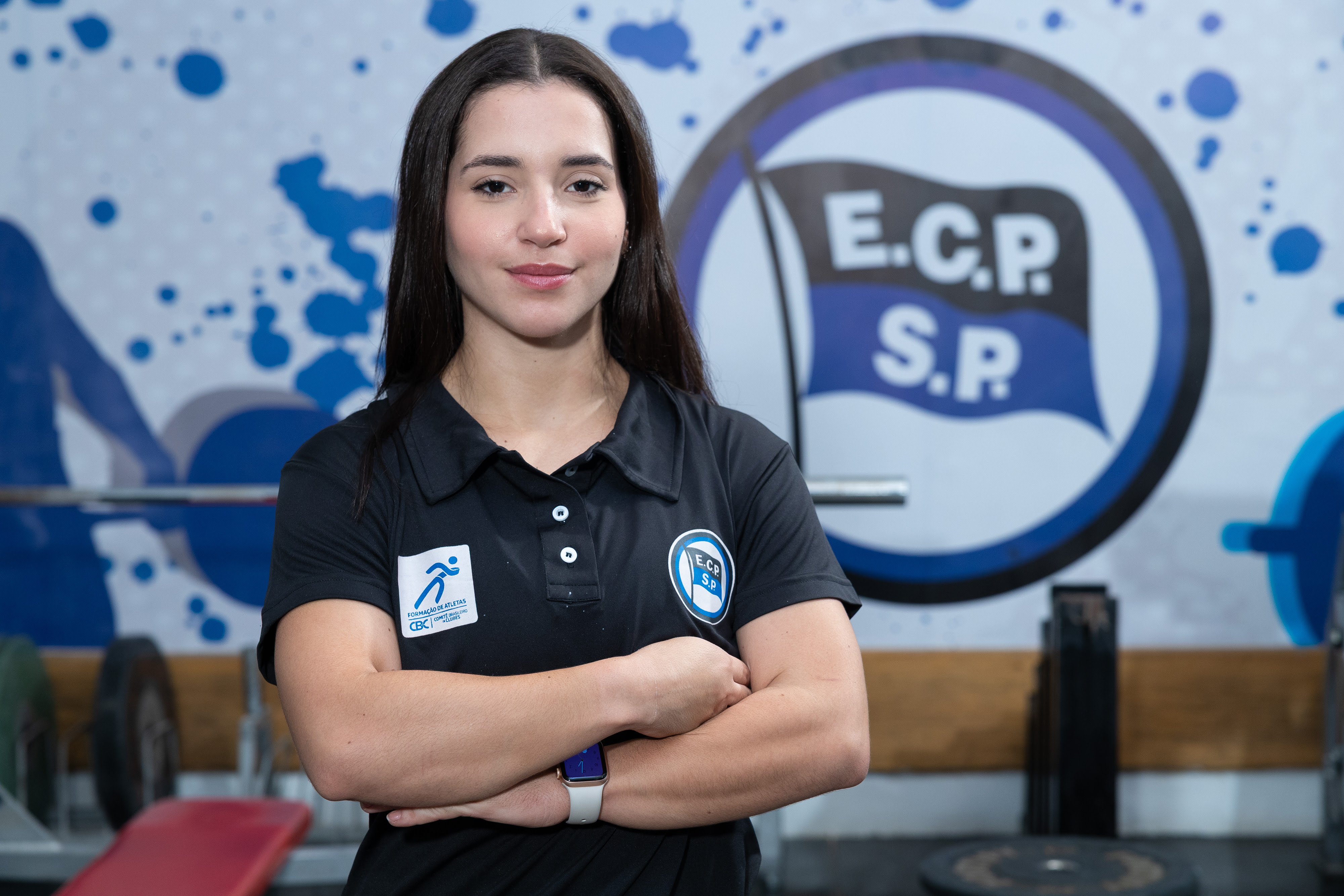 Atleta do Pinheiros, Emily Rosa se prepara para disputar o Campeonato Mundial de levantamento de pesos