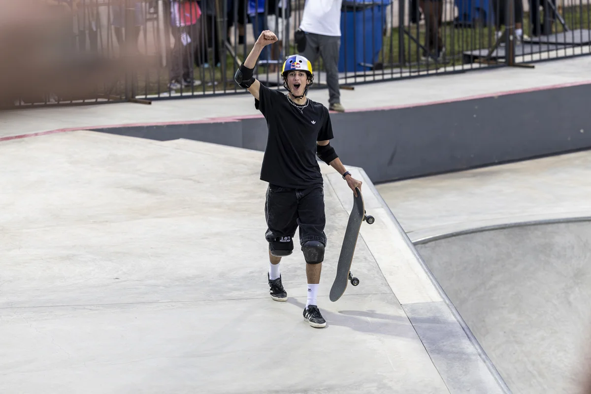 Gui Khury é terceiro na final do Mundial de skate park em Assunção; Raicca Ventura é sétima