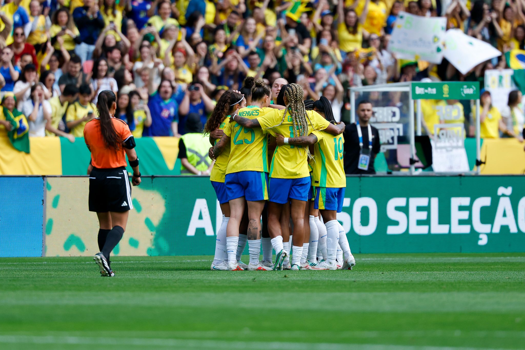 Brasil vence de 3x1 a Argentina em amistoso marcado por golaços no Beira-Rio