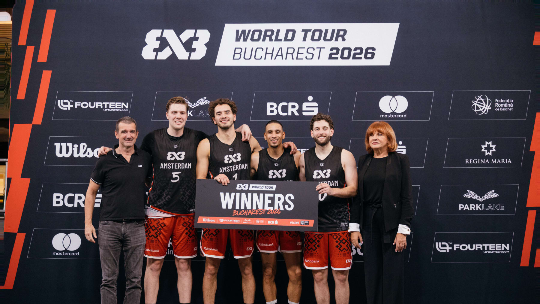 Equipe do Amsterdã comemoram mais uma etapa conquistada no Circuito