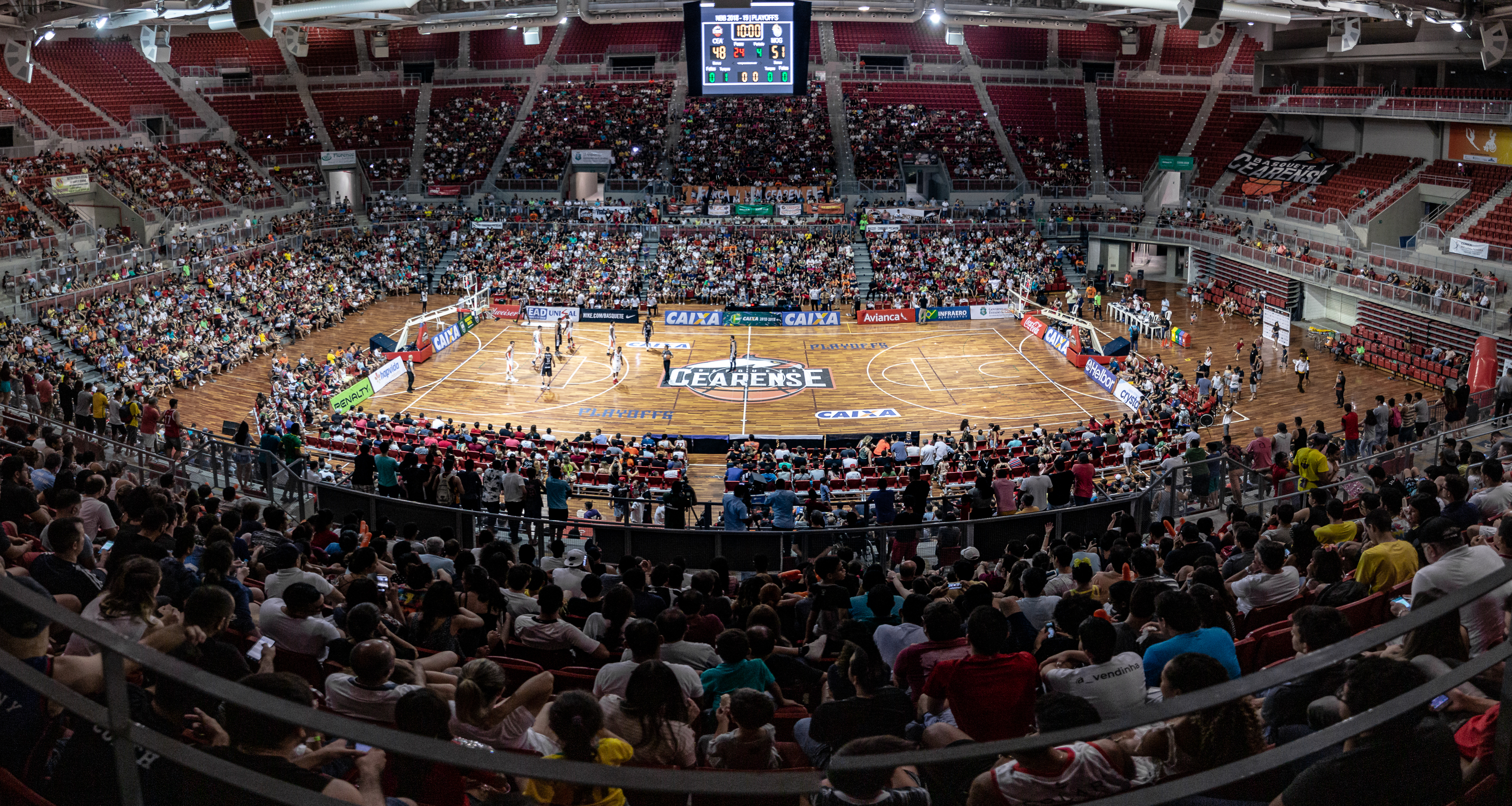 Ginásio do CFO recebendo a torcida do Basquete