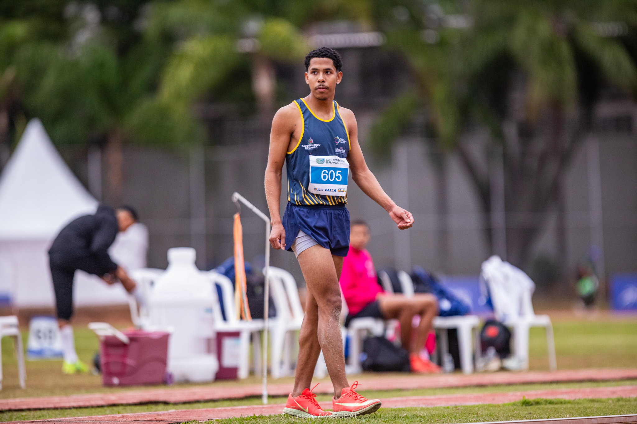 Benjamin Oliveira e Luan Robert Silva garantem dobradinha no salto triplo do Sul-Americano Sub-23 de atletismo