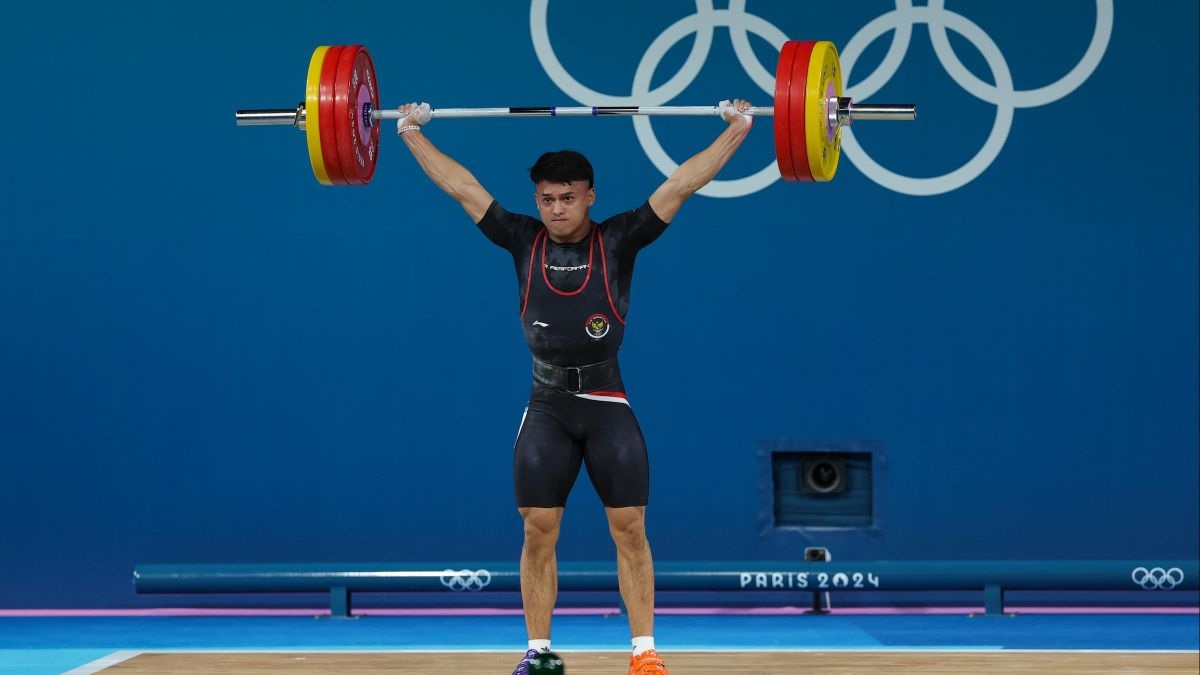 Campeão olímpico indonésio do levantamento de pesos é acusando formalmente de violar o código antidoping