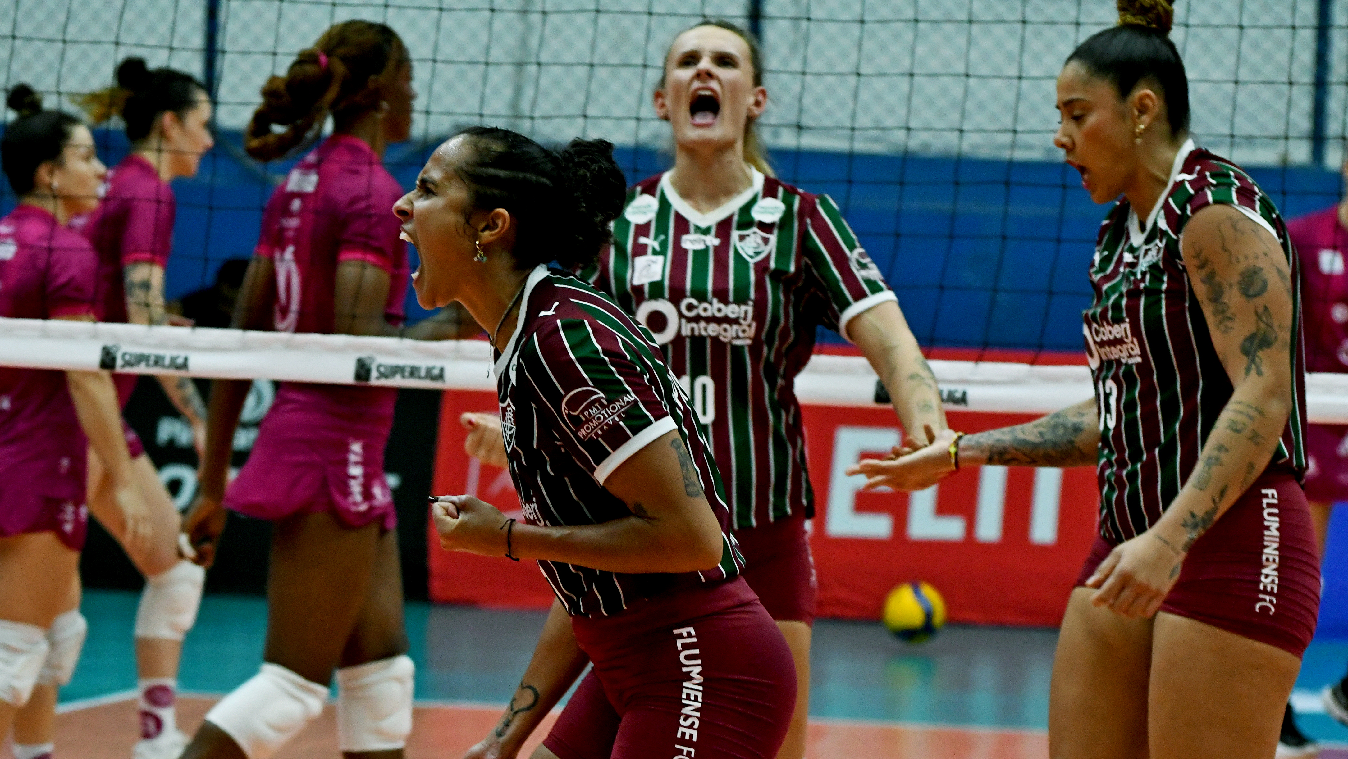 Fluminense supera o Londrina no tie-break em jogaço pela estreia na Superliga Feminina