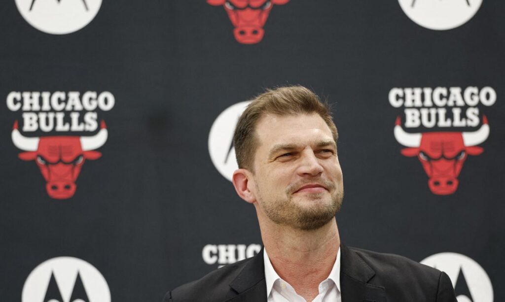 Tiago Splitter conquista primeira vitória oficial como treinador do Chicago Bulls