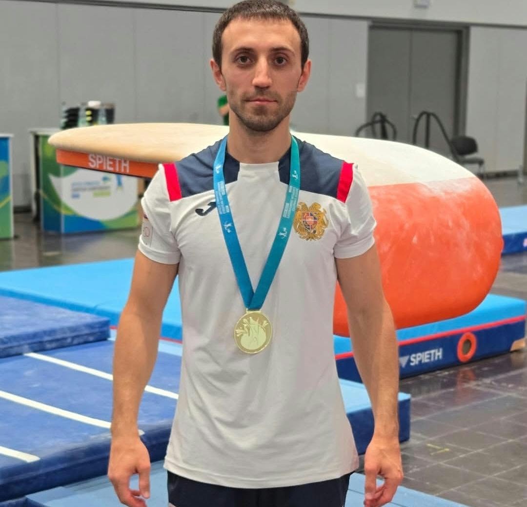 Artur Davtyan domina o Salto Masculino no Mundial de Ginástica Artística