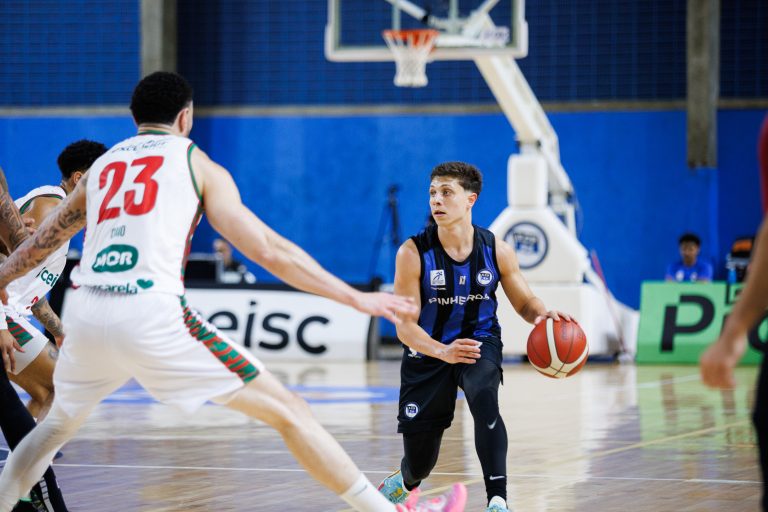 Pinheiros supera o União Corinthians por 75 a 63 e confirma força como mandante no NBB 2026/27