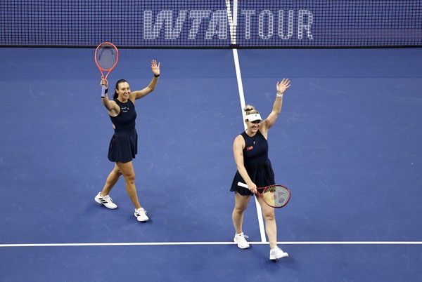 Luisa Stefani e Gabriela Dabrowski