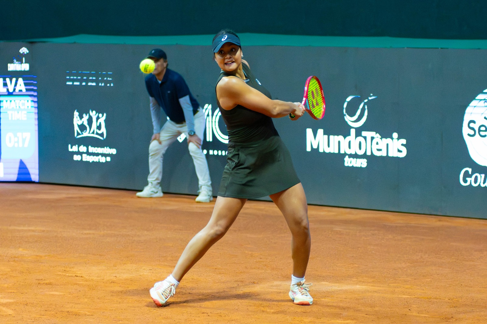 Nauhany Silva obtém maior vitória e avança para quartas do Curitiba Open
