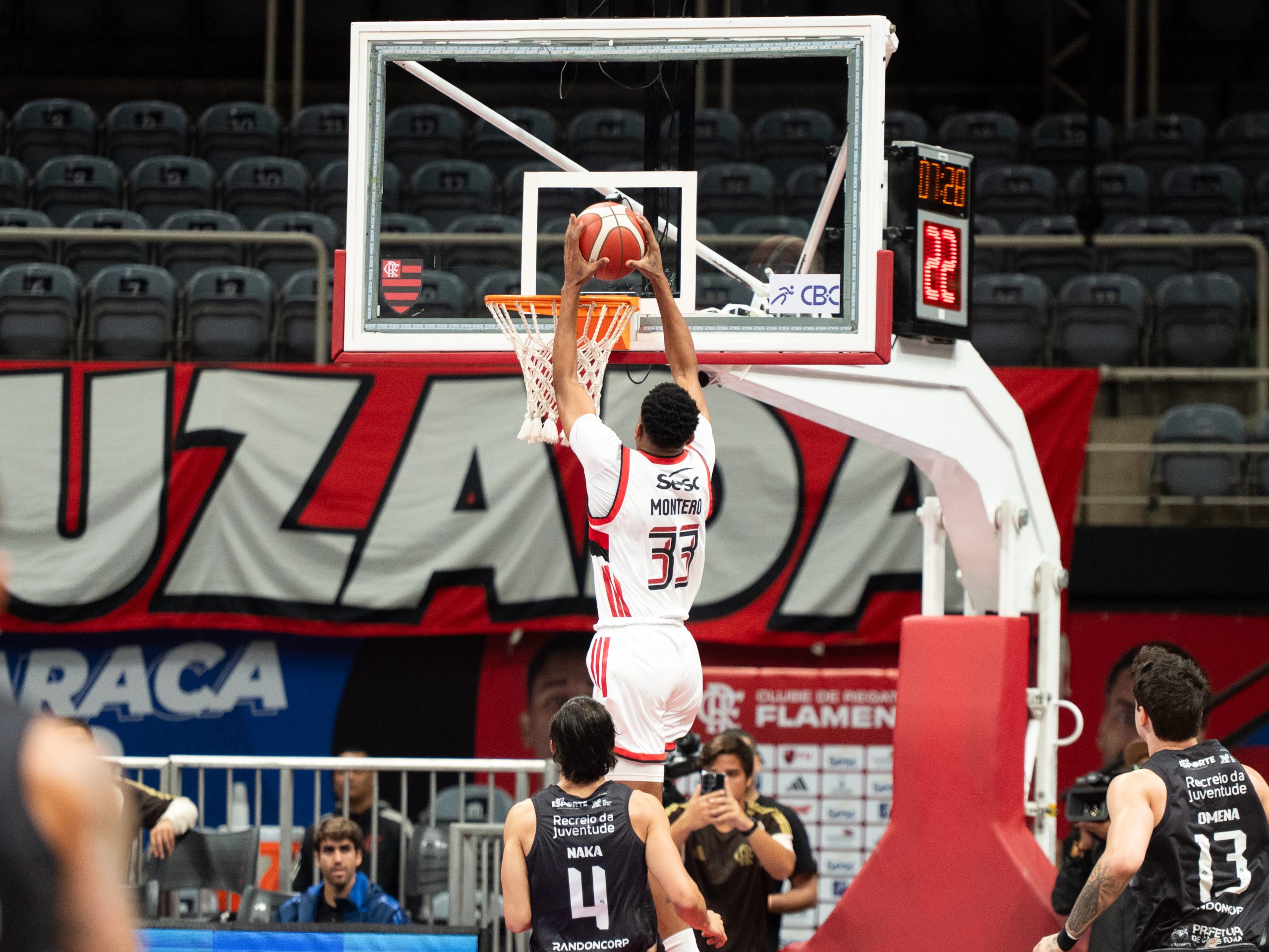 Terceiro quarto arrasador dá vitória fácil para o Flamengo sobre o Caxias do Sul no NBB